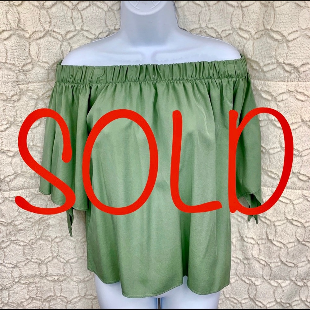 Francesca’s Miami Off-the-shoulder Top
